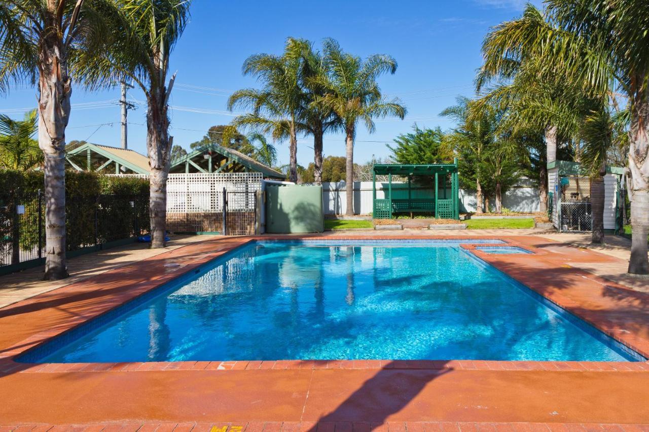 Sandhurst Motel Carrum Downs エクステリア 写真